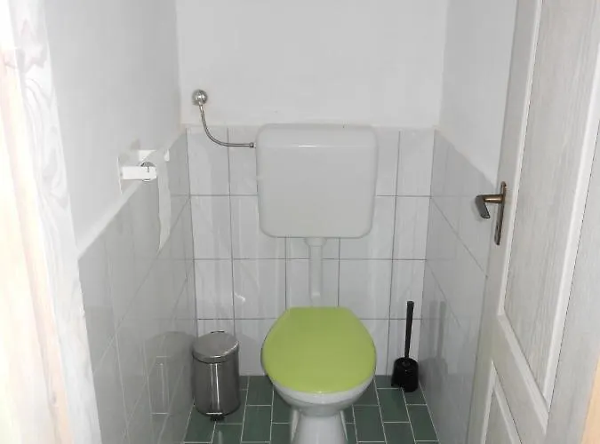 Apartment Merum Pinceszet Es Vendegszoba